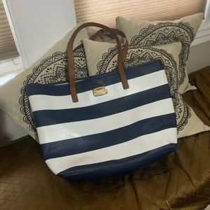 Michael kors, navy and white handbag.